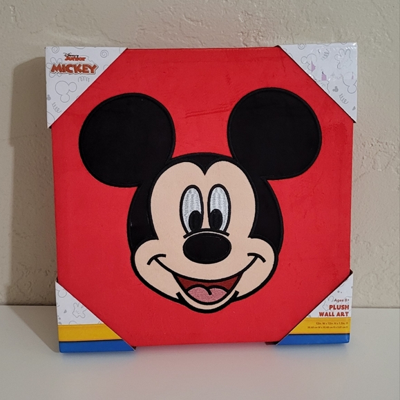 Disney Juniors NIP Red Mickey Mouse 12" x 12" Plush Wall Art Ages 8+ - Picture 2 of 7